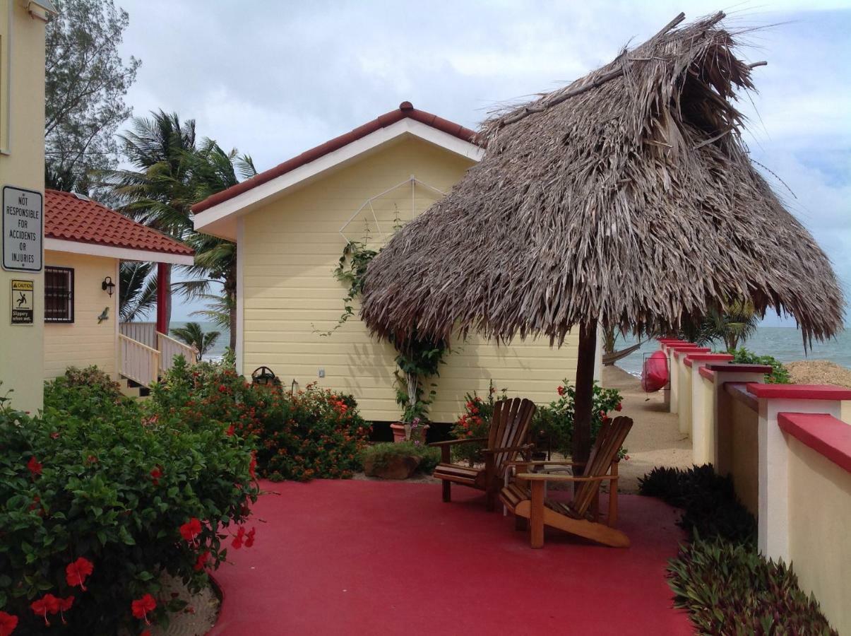 The White Horse Inn - Hopkins Village Beach Belize Buitenkant foto